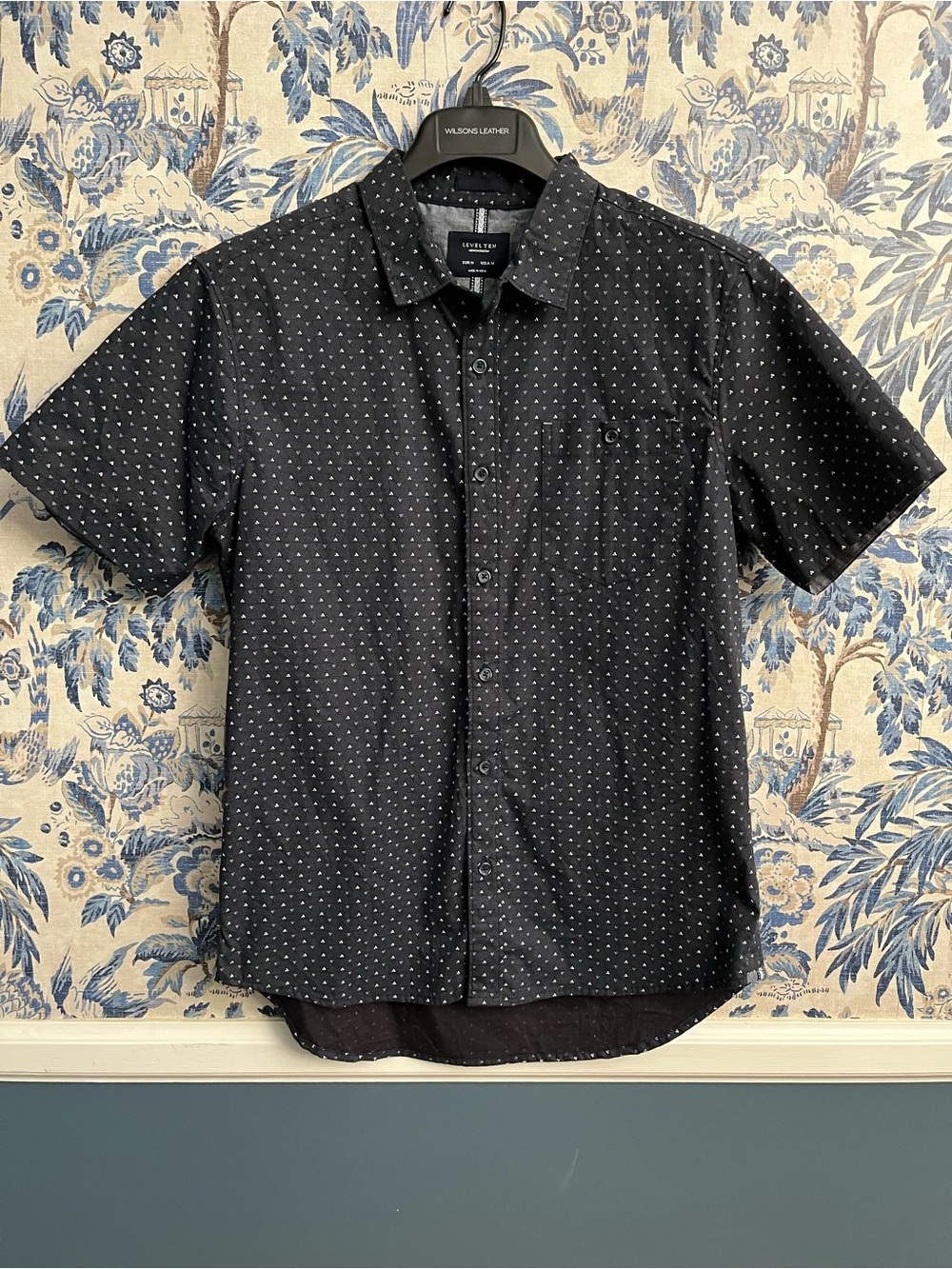 Linen Chest Men’s Black Short-Sleeve Dot-Print Button Down Shirt